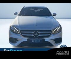 Mercedes-Benz Classe E E 220 D PREMIUM 4MATIC...