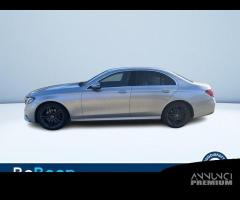 Mercedes-Benz Classe E E 220 D PREMIUM 4MATIC...