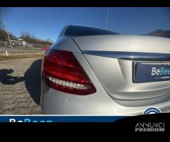 Mercedes-Benz Classe E E 220 D PREMIUM 4MATIC... - 13