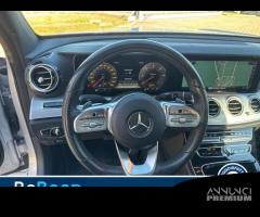 Mercedes-Benz Classe E E 220 D PREMIUM 4MATIC... - 21