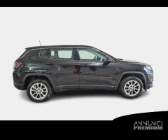 JEEP COMPASS 1.3 Turbo T4 110kW Business DDCT - 1