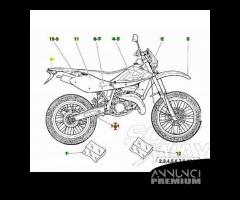 Coppia adesivi forcellone Husqvarna WRE 125 anno 2