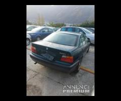 Bmw 318 Ricambistica Completa