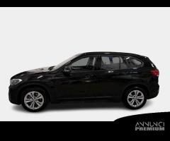 BMW X1 xDrive 25e Business Advantage automatico