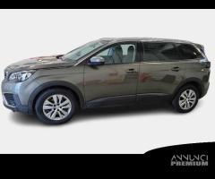 PEUGEOT 5008 BlueHDi 130 Business S/S - 2