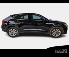 AUDI Q3 SPORTBACK 35 TFSI MHEV S tronic Business P - 1