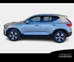 VOLVO XC40 T4 Recharge Plug-in auto Core - 2