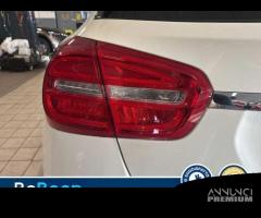 Mercedes-Benz GLA 200 D SPORT AUTO - 13