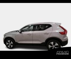 VOLVO XC40 T4 Recharge Plug-in auto Core - 2