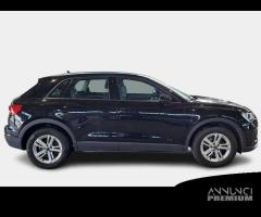 AUDI Q3 35 TDI S tronic Business - 1