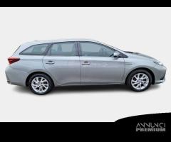 TOYOTA AURIS WAGON Touring Sports Hybrid Business - 1