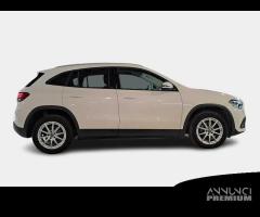 MERCEDES-BENZ GLA 180 d Automatic Business Extra - 1