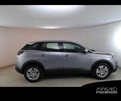 PEUGEOT 3008 BlueHDI 130 S/S Business - 4