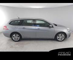 PEUGEOT 308 WAGON Business BlueHDi 130 S/S - 4