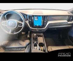 VOLVO XC60 B4 D automatico R-Design - 3