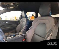 VOLVO XC60 B4 D automatico R-Design - 5