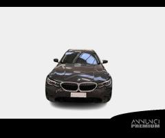 BMW 320 48V Business Advantage Touring auto