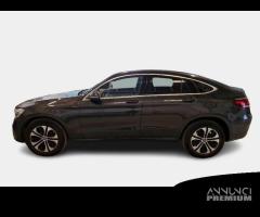 MERCEDES-BENZ GLC 220 d 4Matic Business aut. COUPE - 2