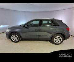 AUDI Q3 35 TDI S tronic Business