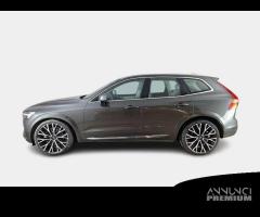 VOLVO XC60 B4 D AWD automatico Inscription