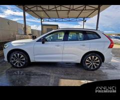 VOLVO XC60 B4 D automatico Plus Dark