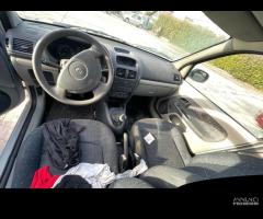 Ricambi usati per Renault Clio 1.5 dCi 2003