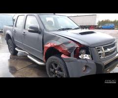 Isuzu rodeo d-max 2.5 td anno 2011 4Jk1-TC per ric