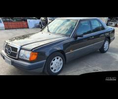 Mercedes 200E w124 per ricambi (2a)