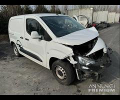 Ricambi usati OPEL COMBO E VAN 1.5 diesel- YH01