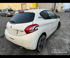 Ricambi usati PEUGEOT 208 RESTYLING 1.2 BENZ- HM01 - 4