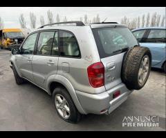 Ricambi usati TOYOTA RAV 4 2.0 TDI D-4D- 1CDFTV