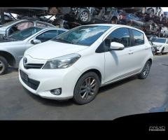 Toyota Yaris 1.0 benzina anno 2013 1kr-fe per rica