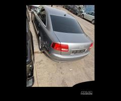 Audi A8 3.0 TDI quattro (4E) motore ASB per ricamb