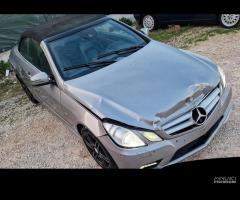 Mercedes E220 sport cabrio anno 2012 per ricambi (