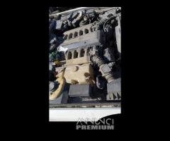 BMW serie 750 iL V12 modello E32 per ricambi (2a) - 14