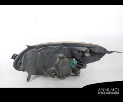 8200629470B FANALE ANTERIORE DX RENAULT TWINGO II