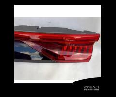 AUDI Q8 4M8 stop FARO POSTERIORE 4M8945095D