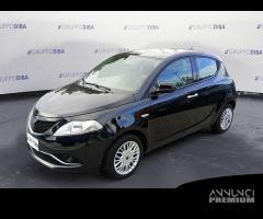 Lancia Ypsilon III 2015 Benzina 1.2 Gold 69cv - 1