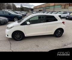 Toyota Yaris III 2011 Benzina 3p 1.0 Lounge - 8