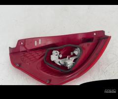 STOP FANALE POSTERIORE DESTRO FORD Fiesta 6Â° Seri - 6