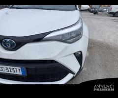 Toyota C-HR I 2020 1.8h Active e-cvt - 8