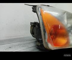 FARO ANTERIORE DESTRO FORD Fiesta 3Â° Serie 030117 - 2