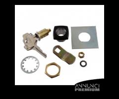 Kit serratura sportello Vespa 50 e ET3 con chiave