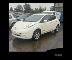 Porta nissan leaf