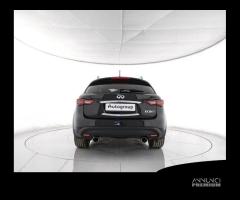 INFINITI FX30 d S AWD - 6