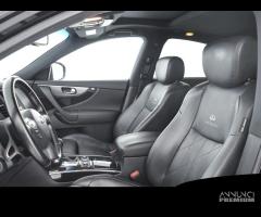 INFINITI FX30 d S AWD - 9