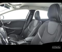 VOLVO V40 D2 Plus - 9