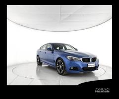 BMW 320 Serie 3 d xDrive Msport - 2