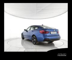 BMW 320 Serie 3 d xDrive Msport - 4