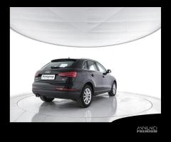 AUDI Q3 2.0 TDI 120 CV Business - 3